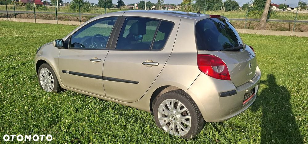 Renault Clio 1.6 16V Expression - 20
