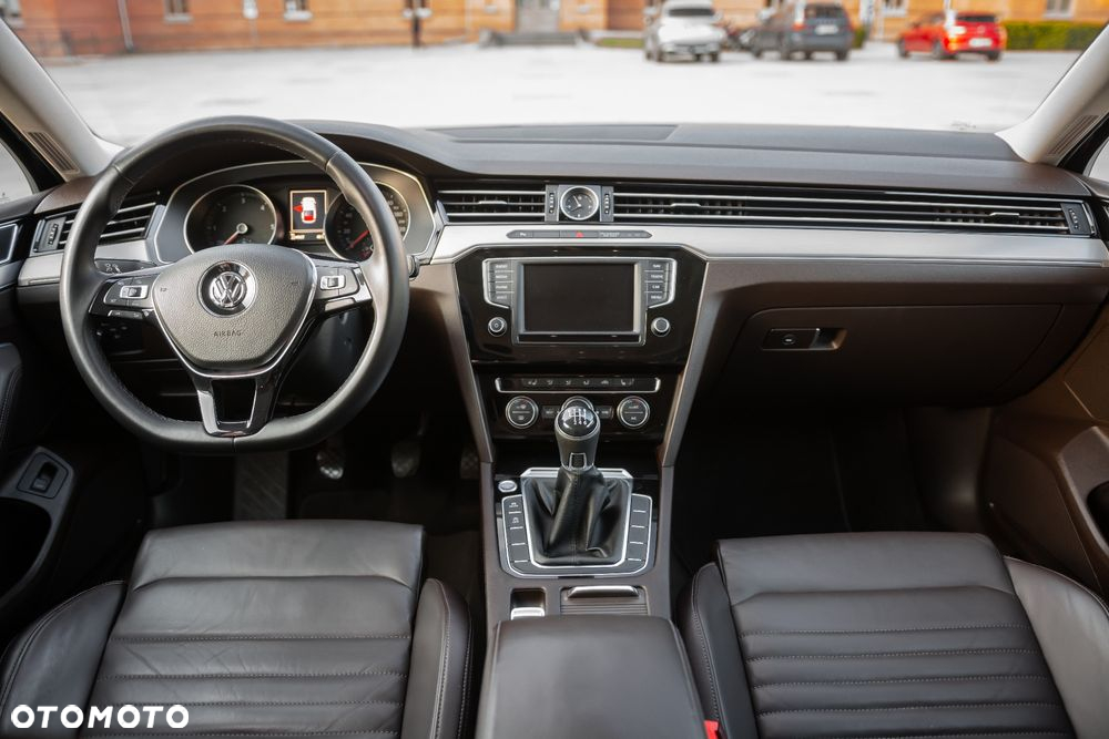 Volkswagen Passat 2.0 TDI BMT Highline - 10