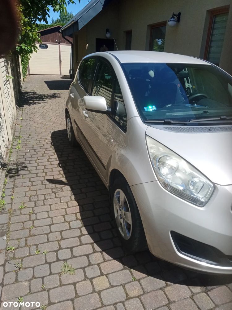 Kia Venga 1.4 CRDi L - 3