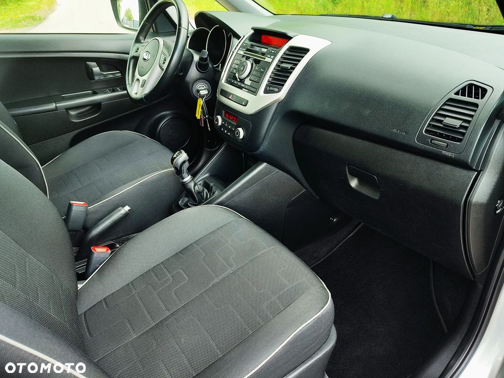 Kia Venga 1.4 CVVT ISG Vision - 32