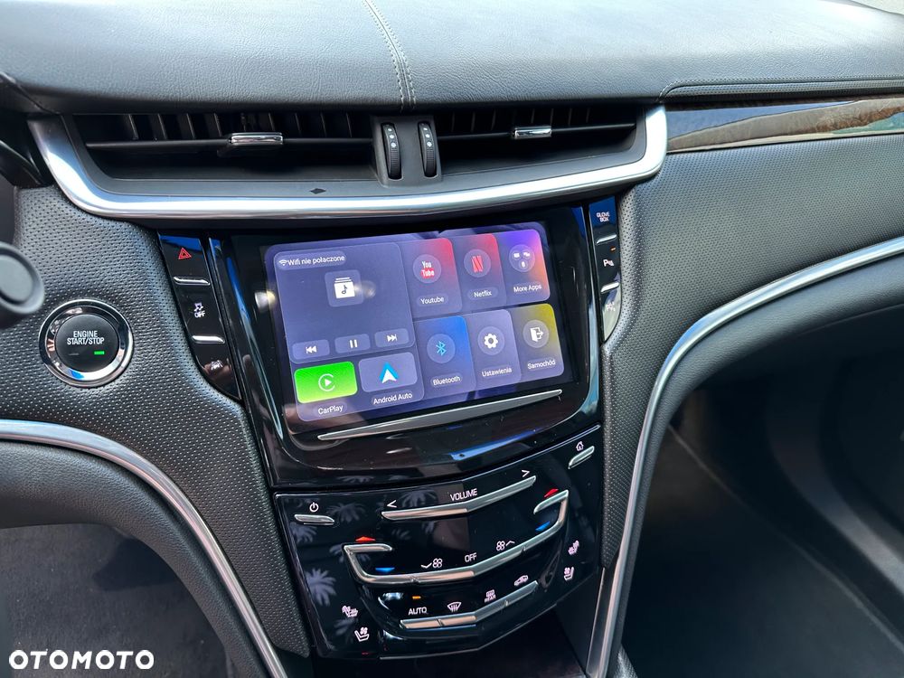 Cadillac XTS - 12