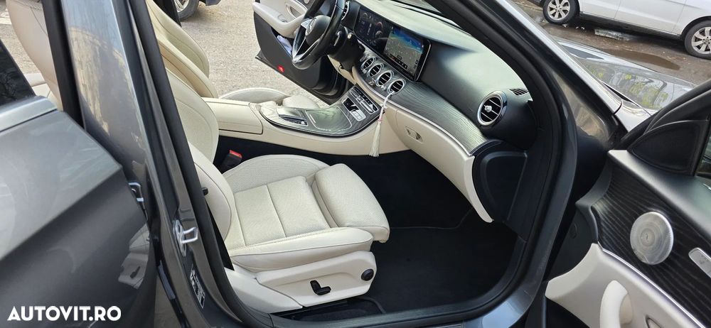 Mercedes-Benz E 300 de 4MATIC Aut. - 20