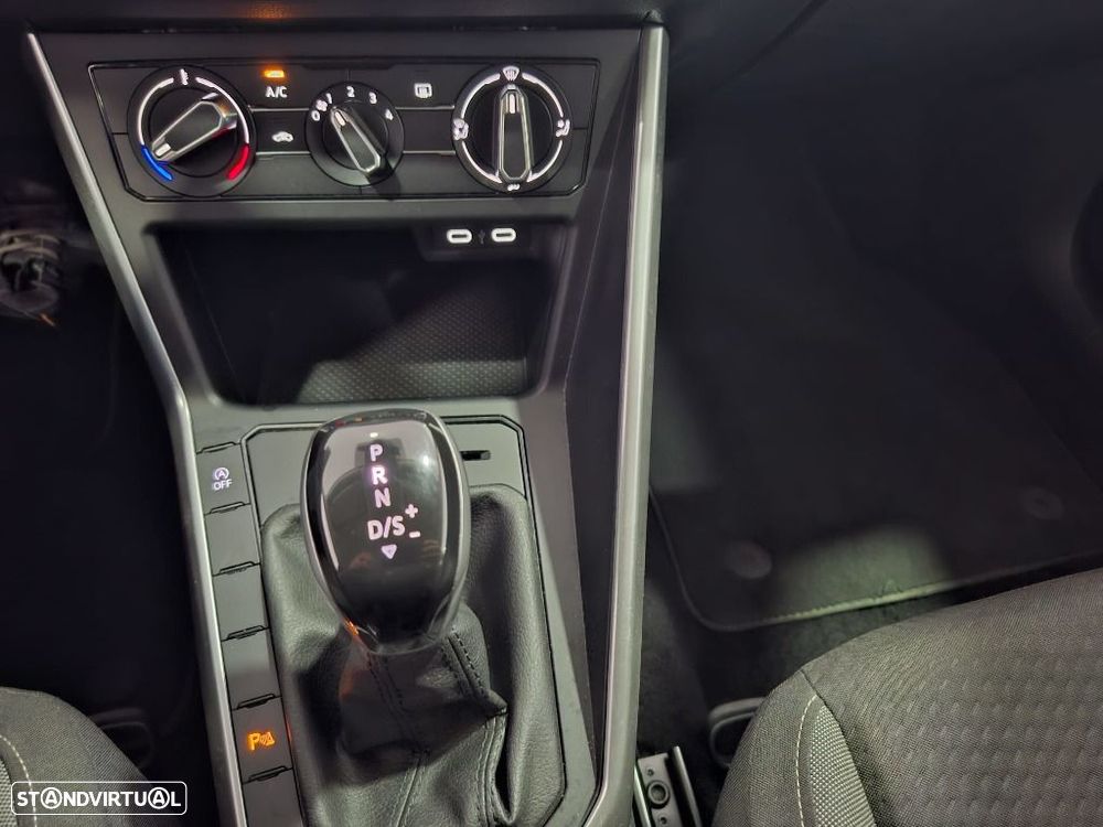 VW Polo 1.0 TSI Urban DSG - 11