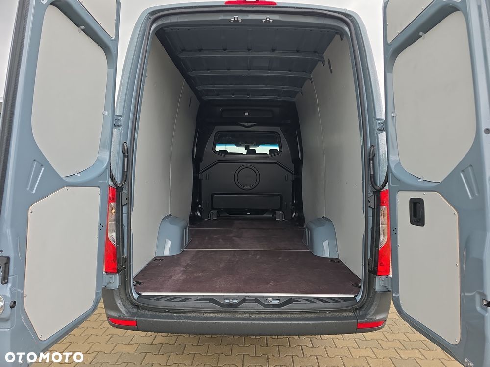 Mercedes-Benz Sprinter 317 CDI Long BASE 14m3 - 9