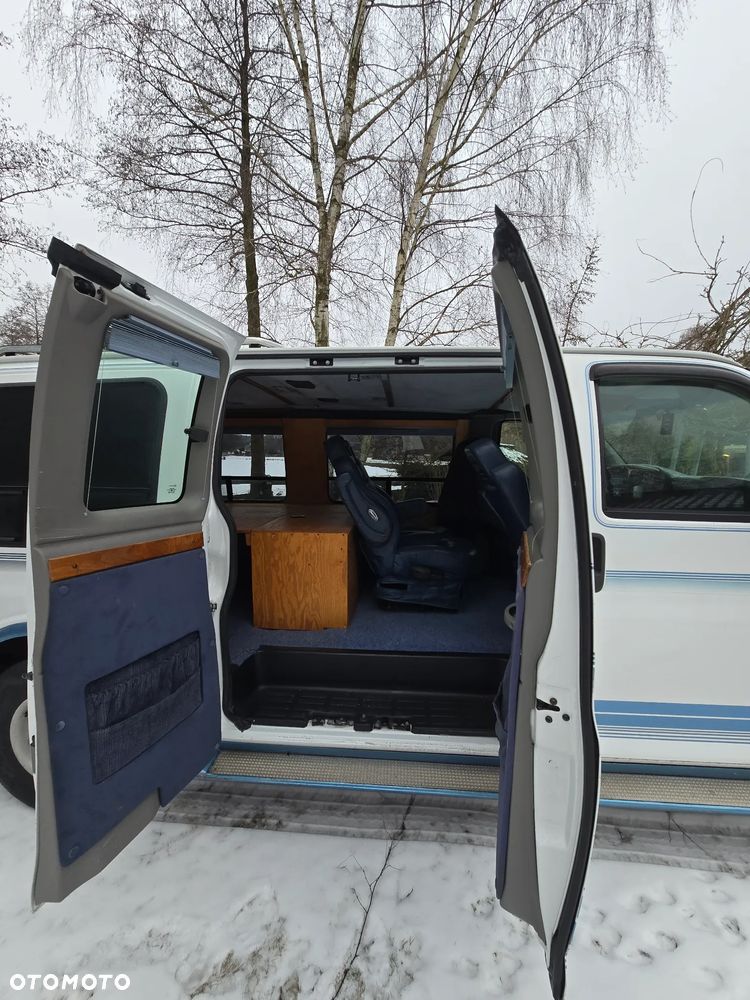 Chevrolet Chevy Van - 9