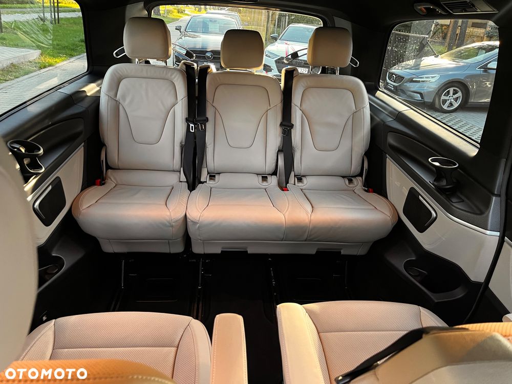 Mercedes-Benz Klasa V 300 d 4-Matic Avantgarde 9G-Tronic (ekstra dł) - 39