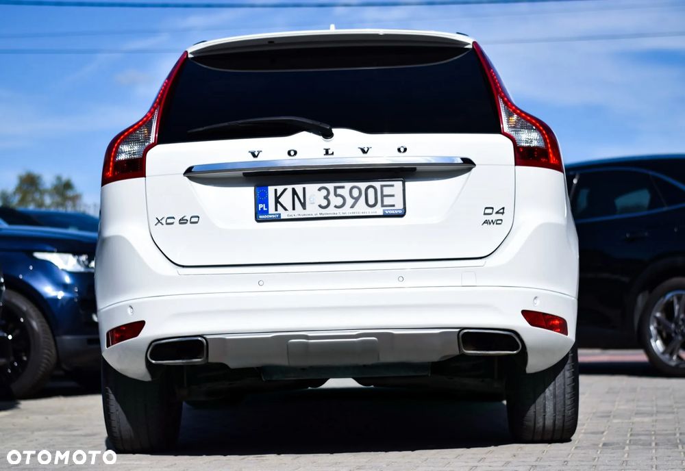 Volvo XC 60 D4 AWD Momentum - 39