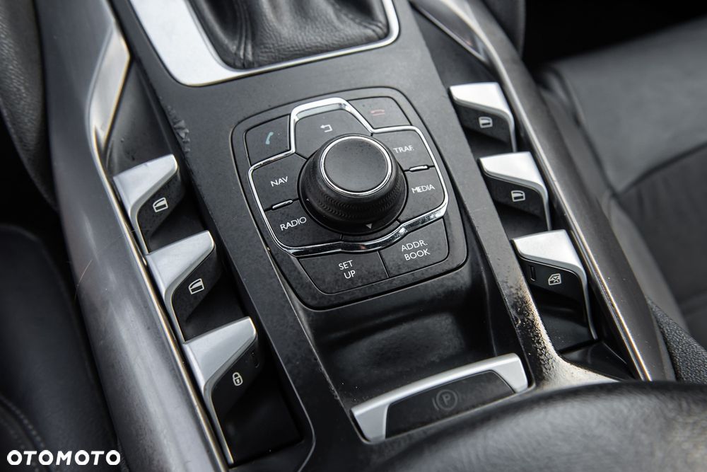 Citroën DS5 2.0 HDi SoChic - 22