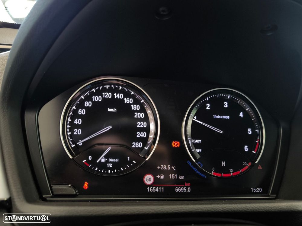 BMW X1 16 d sDrive Advantage - 19