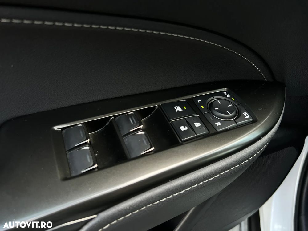 Lexus Seria NX - 19