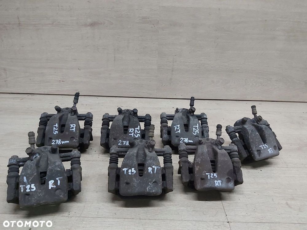 TOYOTA Avensis T25 1,8 2,0 2,2 Zacisk jarzmo prawy tył - 4