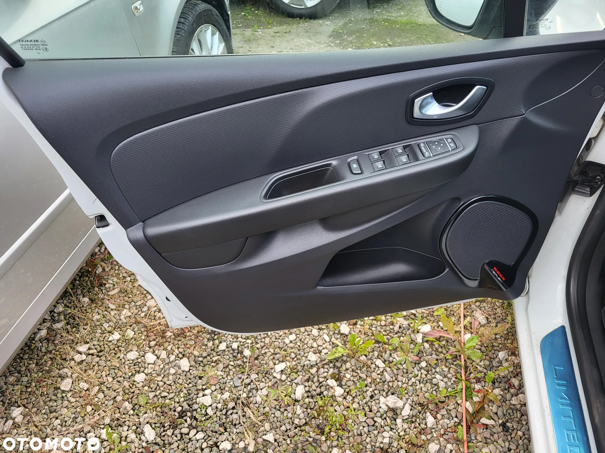 Renault Clio 1.2 16V Limited - 12