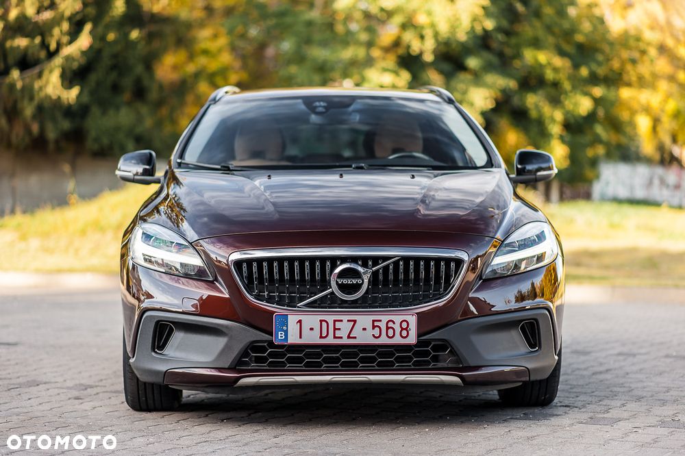 Volvo V40 Cross Country - 33