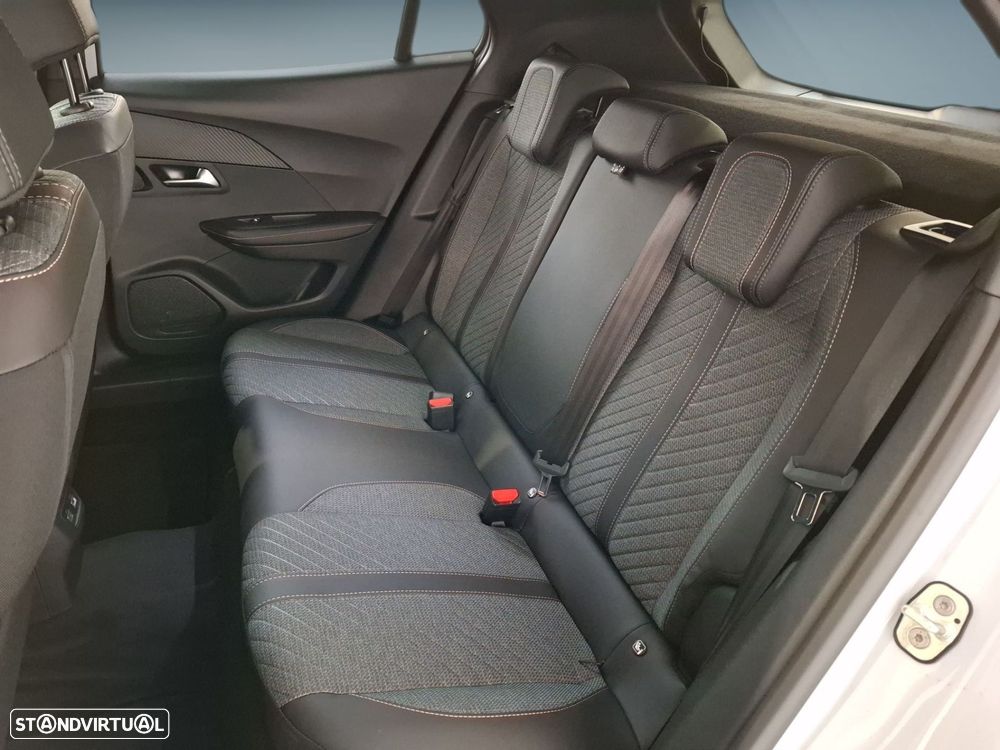 Peugeot e-2008 54 kWh Allure - 10