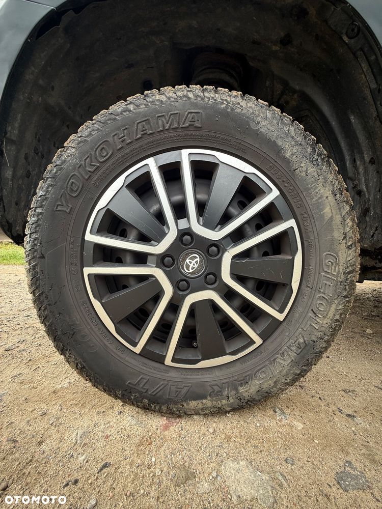 Toyota RAV4 - 18