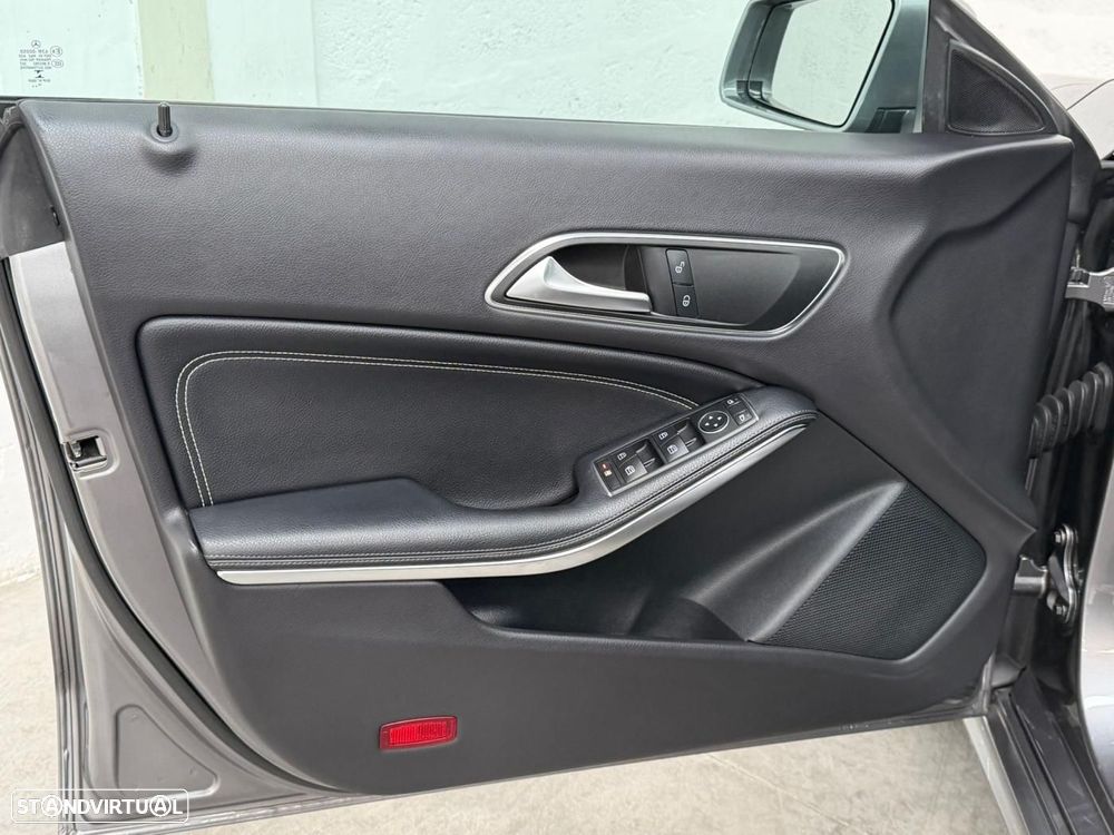 Mercedes-Benz CLA 200 - 32