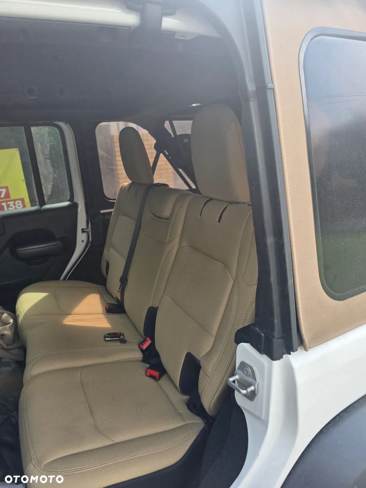 Jeep Wrangler Unlimited GME 2.0 Turbo Sport - 7