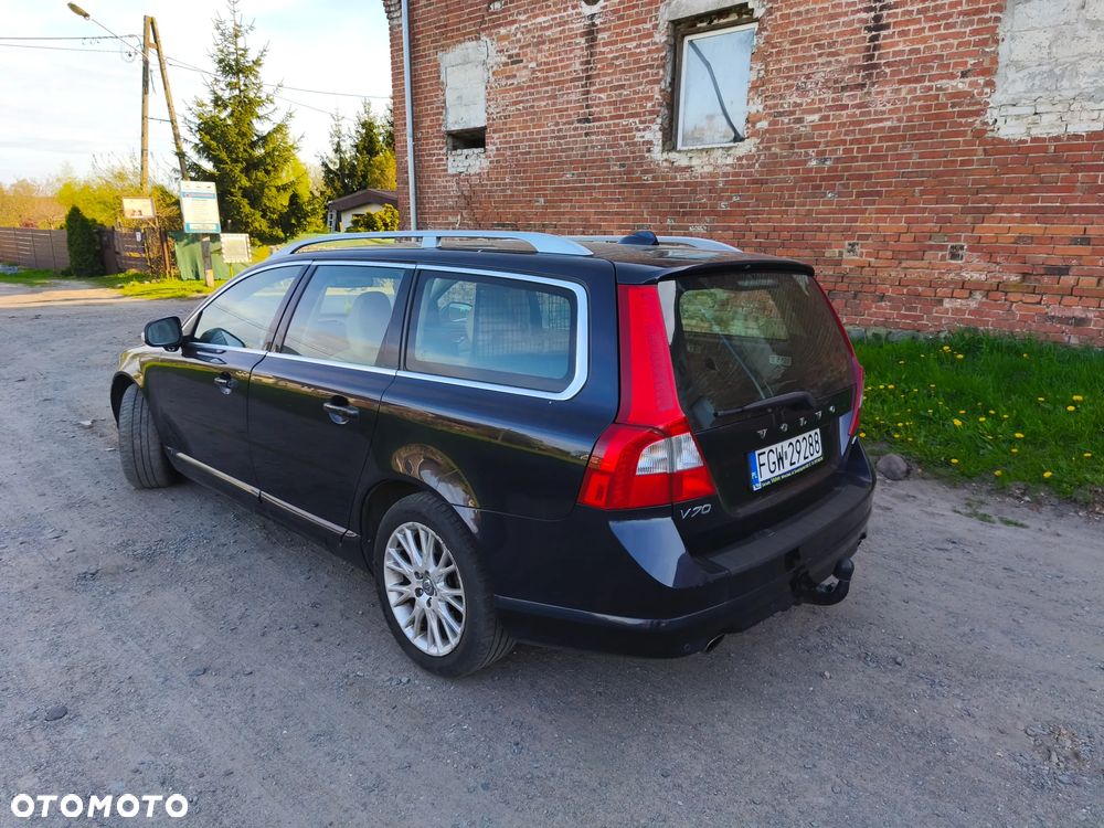 Volvo V70 D5 AWD Momentum - 5