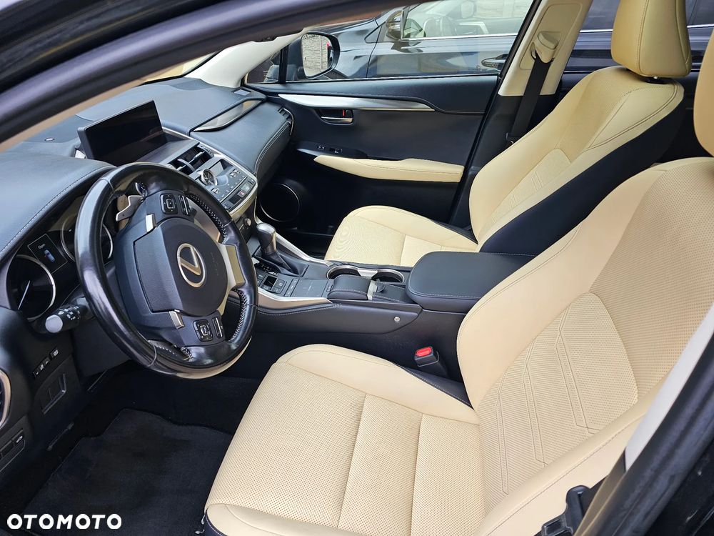 Lexus NX 300h Elegance 2WD - 21