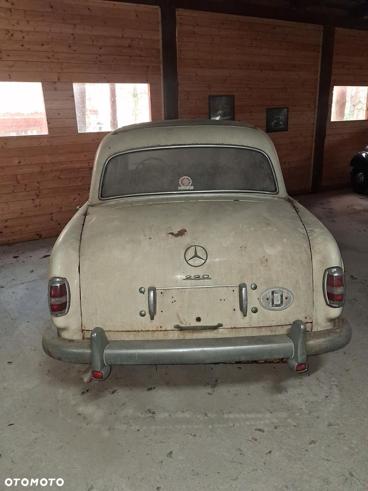 Mercedes-Benz Inny - 3