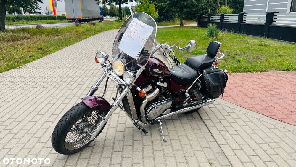Suzuki Intruder - 2