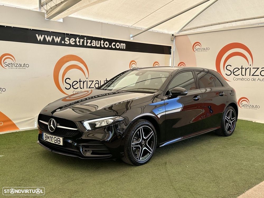 Mercedes-Benz A 250 e 8G-DCT AMG Line - 1