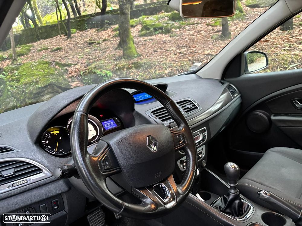 Renault Mégane 1.5 dCi Dynamique S SS - 12