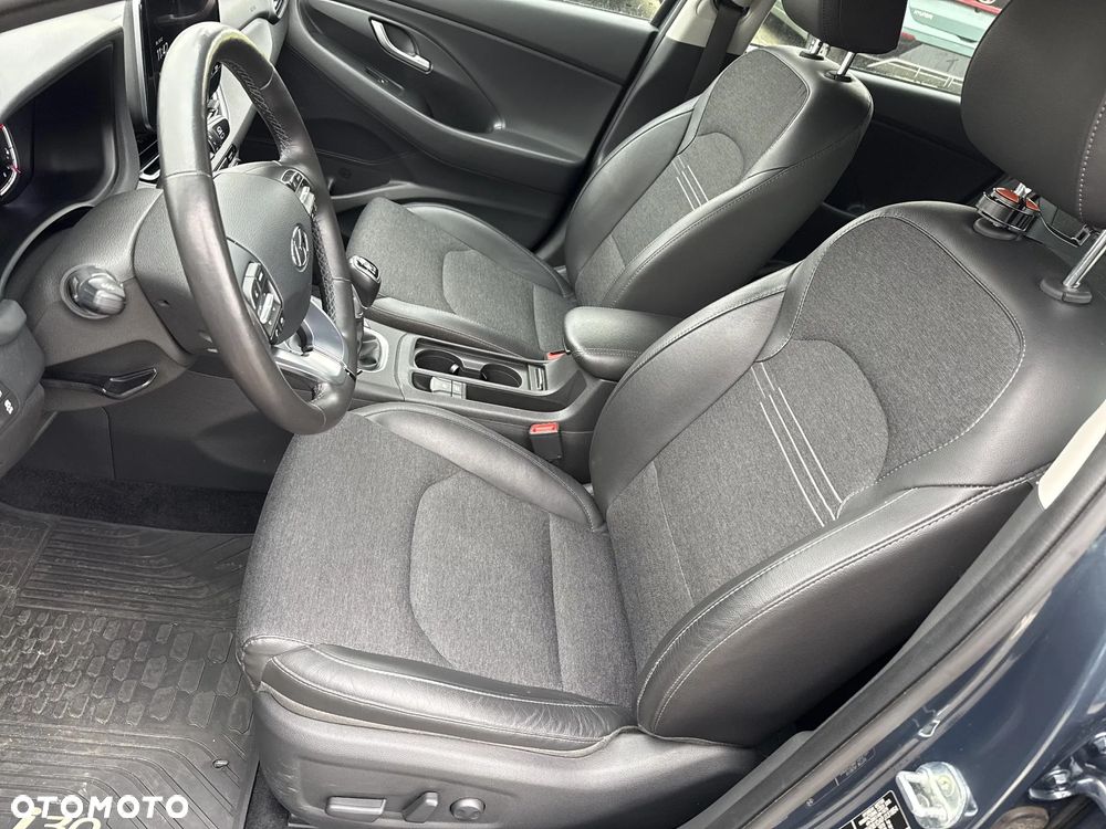 Hyundai i30 1.5 T-GDI 48V Executive - 13