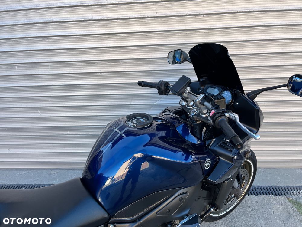 Yamaha FZ - 17