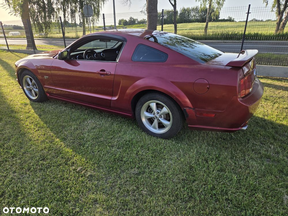 Ford Mustang - 3