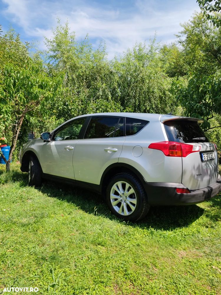 Toyota RAV4 2.2 D-4CAT 4WD Aut Luxury - 6