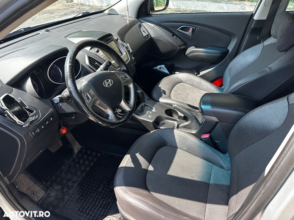 Hyundai ix35 2.0 CRDI 4WD Automatik Fifa World Cup Silver Edition - 2
