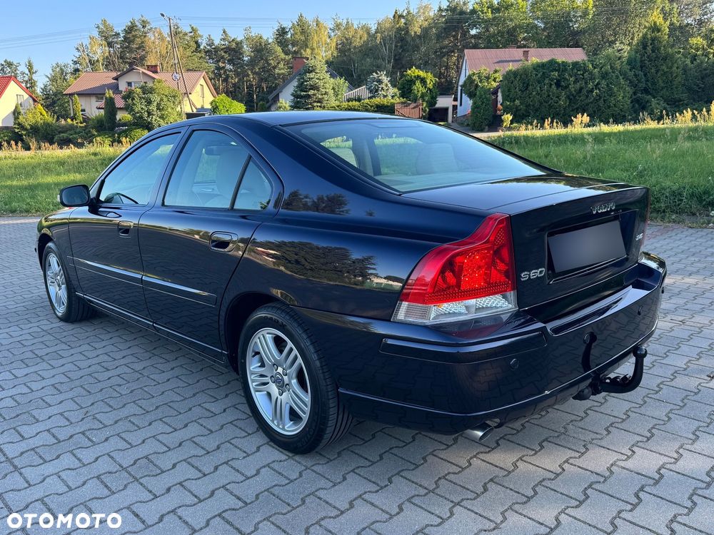 Volvo S60 2.4D Momentum - 11