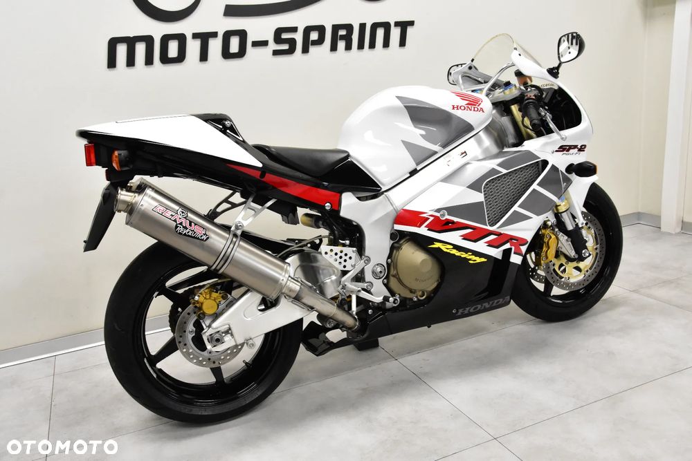 Honda VTR - 4
