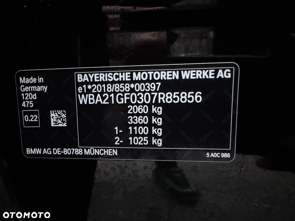 BMW Seria 1 118d M Sport Shadow - 40