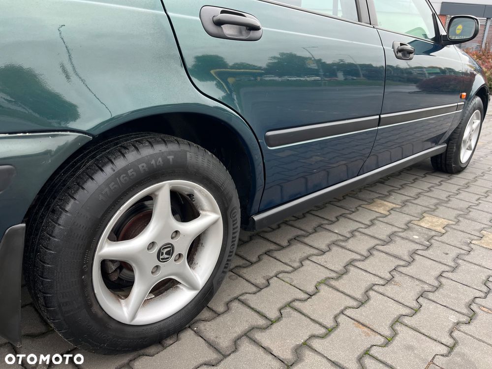 Honda Civic 1.4i S - 26