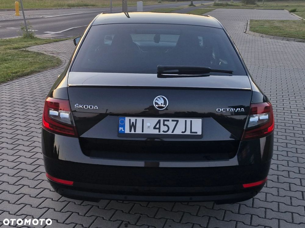 Skoda Octavia 1.5 TSI GPF ACT Style DSG - 6