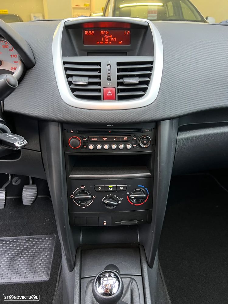 Peugeot 207 VAN 1.4 HDI AC - 16
