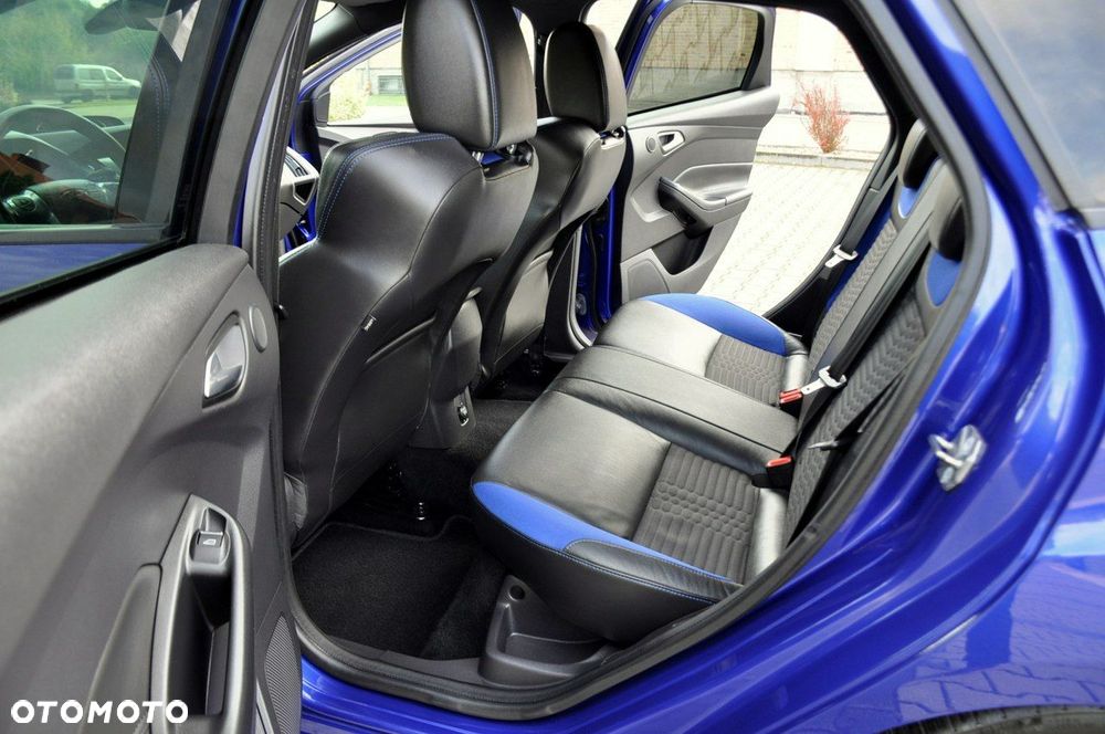 Ford Focus - 21