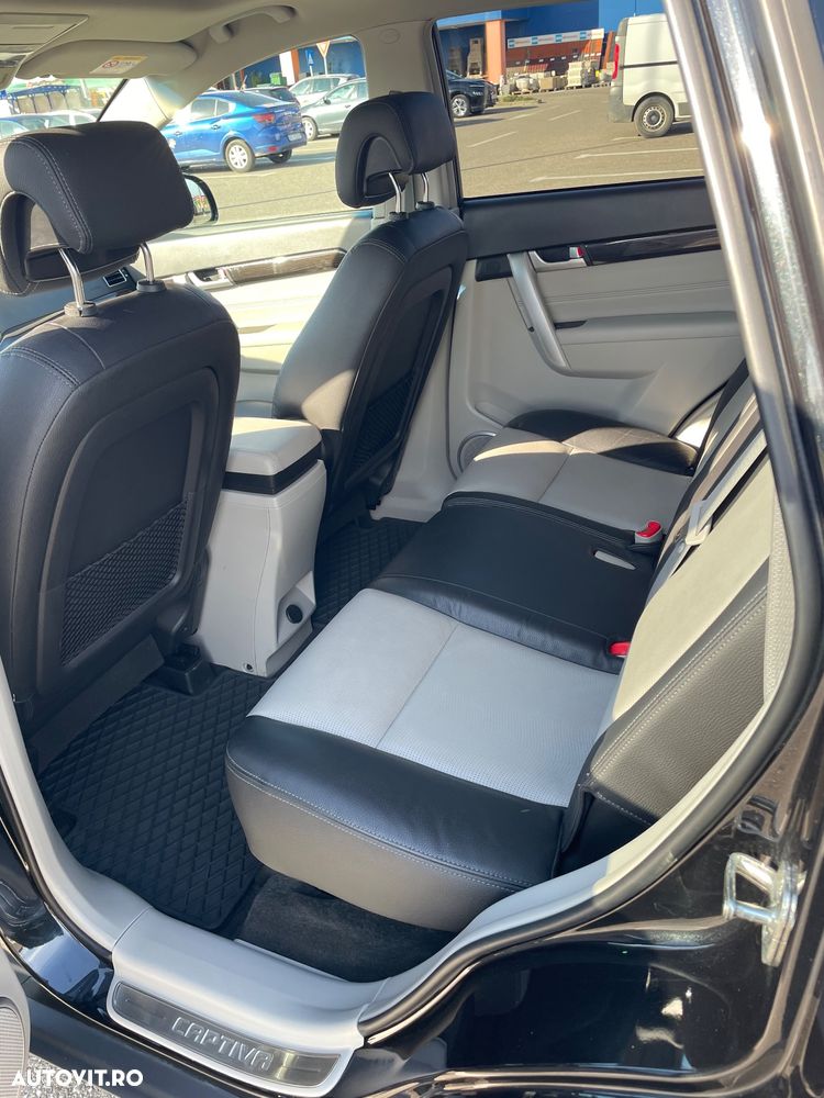 Chevrolet Captiva 2.2D AWD 7 locuri LTZ black leather - 9