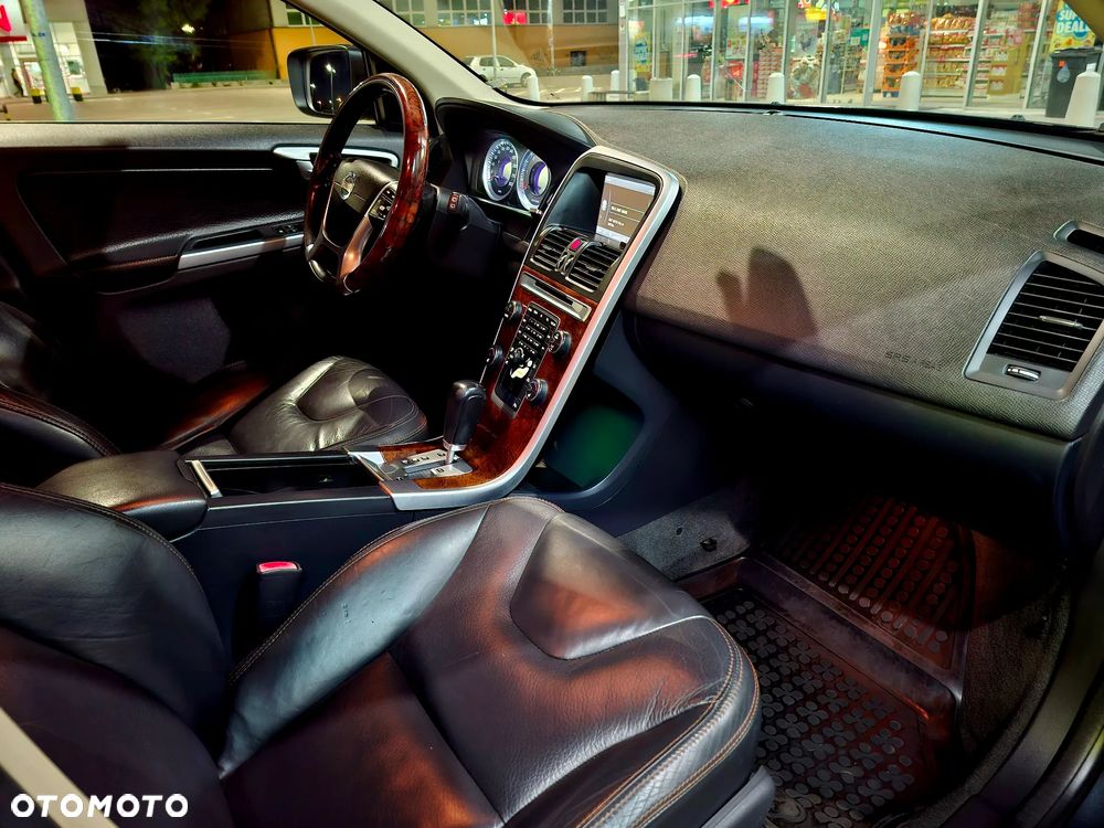 Volvo XC 60 - 11