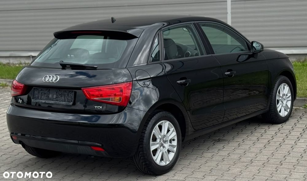 Audi A1 Sportback 1.6 TDI Attraction - 13