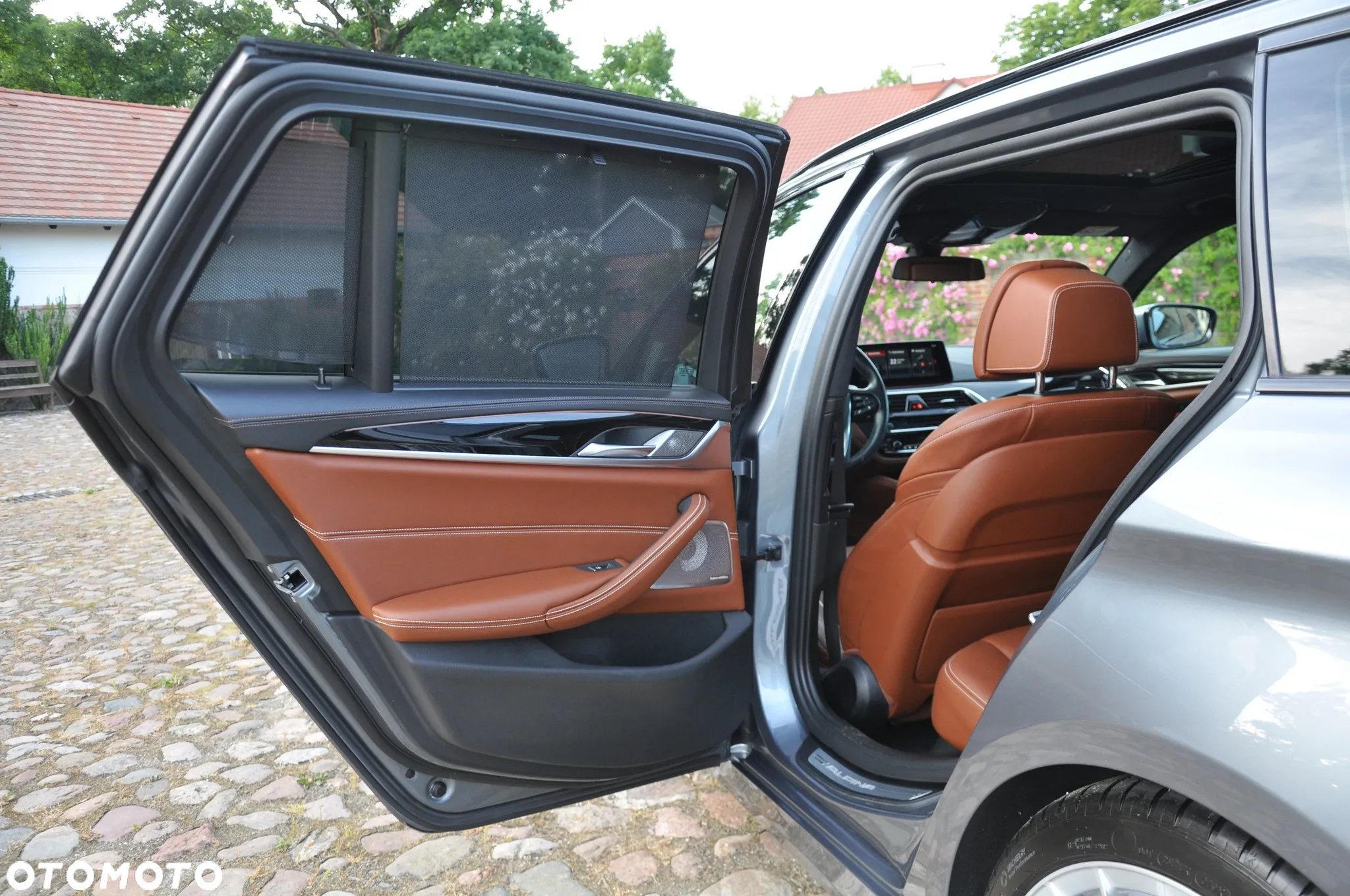 BMW-ALPINA B5 Biturbo Touring Switch-Tronic - 37