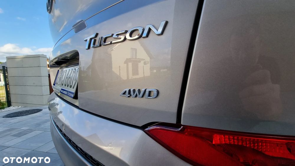 Hyundai Tucson 2.0 CRDi 4WD Automatik Intro Edition - 31