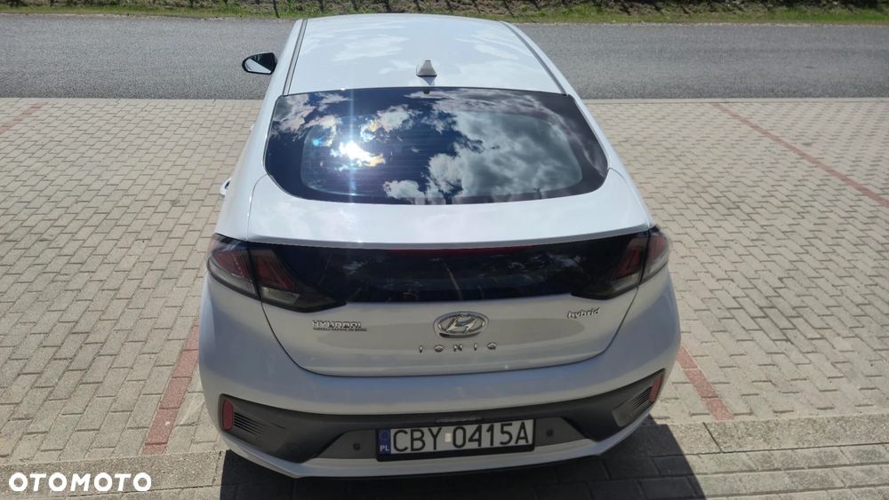 Hyundai IONIQ Hybrid Premium - 4
