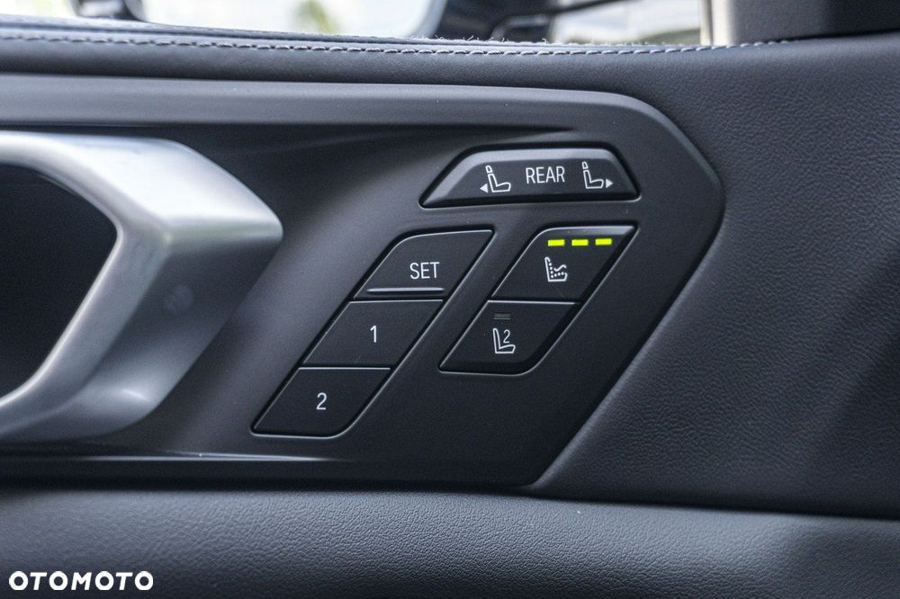 BMW X7 - 13