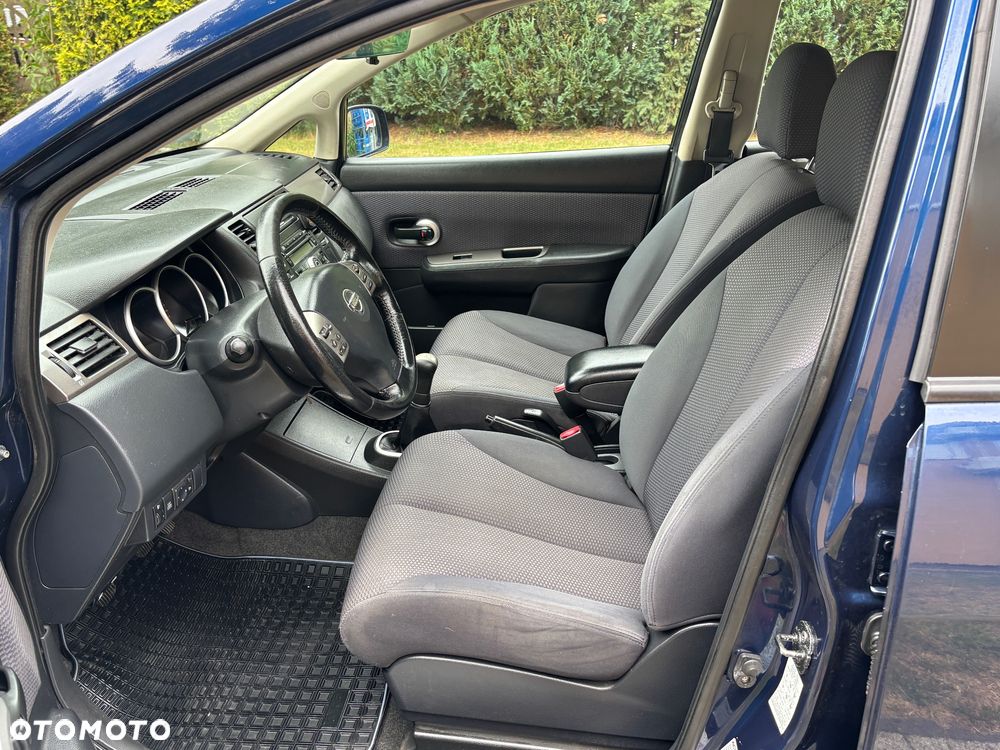 Nissan Tiida - 32