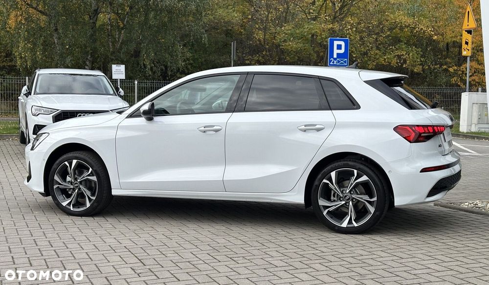 Audi A3 Sportback - 4