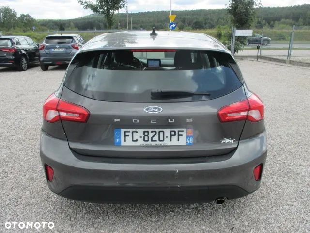 Ford Focus - 8