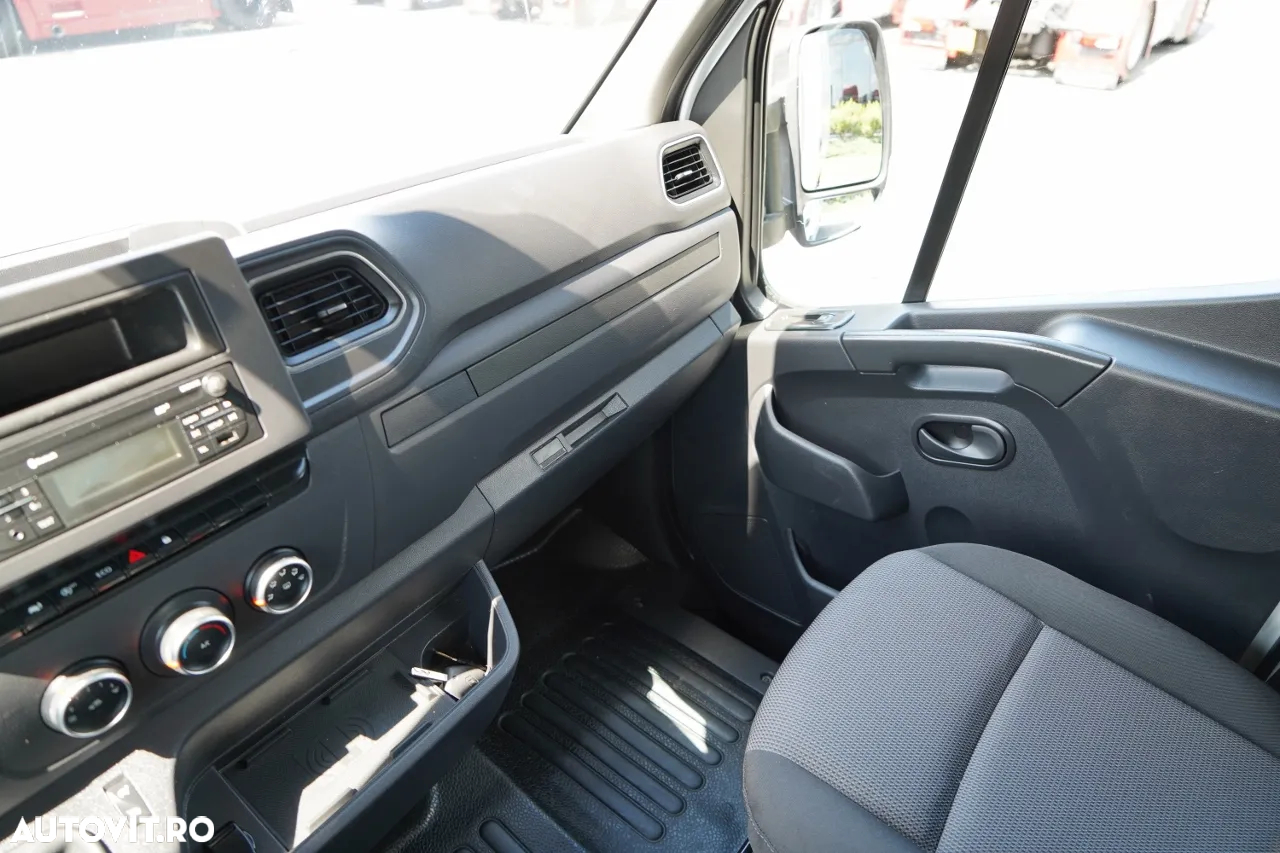 Renault MASTER / FRIGIDER / LAMBERT / UNITATE CARRIER XARIOS 350 / ELEVATOR DHOLLANDIA 750 KG / MASĂ NETĂ: 3500 KG / 2020 - 33